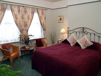 Готель Glendower House Майнгед Екстер'єр фото